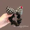 Design Único Jovem Laço de Cabelo em Forma de Coração Tecido Preto e Branco Faixa de Cabelo com Laço Xadrez Scrunchie Acessório de Cabelo