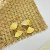 Lugong Nuevos Aretes Metálicos con Forma de Abanico de Aleación para Mujer Nicho Diseño Torcido Aretes Vintage Europeos y Americanos Joyería para la Oreja