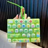 Llavero colgante de teclado de 26 teclas, juguete antiestrés para estudiantes, decoración divertida para bolsa, interesante regalo pequeño al por mayor