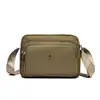 Bolso bandolera retro de moda para mujer, gran capacidad, nuevo de primavera 2026, bolso simple de nailon, bolso de hombro simple y ligero