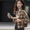 Camisa retro de cuadros rojos estilo americano cepillada para mujer, diseño primavera/otoño 2026, top holgado de manga larga, chaqueta corta