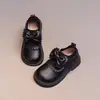 Sapatos de Couro Estilo Britânico para Meninas 2026 Novo Modelo Outono Inicial Sola Macia Princesa Estudante Couro Macio Preto Moda Sapatos de Performance