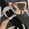 Shorts de Mezclilla Elásticos Ajustados de Tiro Bajo Estilo Chica Caliente Americana para Mujer Verano Nuevo Adelgazantes de Pierna Ancha que Resaltan la Cadera Hot Pants