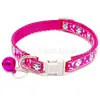 Perro gato blanco de dibujos animados con decoración de ambiente de campana collar para perro antipérdida hebilla gris accesorios de tracción para mascotas al aire libre