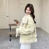 Invierno 2025 Nuevo Estilo Reductor de Edad Versátil Cómodo Agradable a la Piel Informal Moda que Mejora la Calidad Chaqueta Corta Tendencia