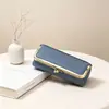 Estilo Nuevo Estuche Creativo para Gafas de Cuero Genuino, Bolsa Portátil para Guardar Gafas de Sol, Estuche de Alta Gama con Clip para Gafas de Sol, Estuche para Lápiz de Cejas de Mujer