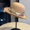 Nuevo Borde Enrollado, Sombrero de Copa Perlado, Sombrero de Pescador Pequeño Borde Retro Estilo Hepburn, Sombrero de Lana Elegante de Gama Alta para Dama