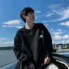 Moletom masculino de manga comprida, novo estilo 2026, adequado para primavera, outono e inverno, base branca, gola redonda, corte solto, marca moderna estilo americano, peça com forro de fleece