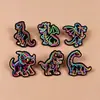 Broche de Dragón de Neón que Brilla en la Oscuridad Insignia Metálica de Dibujos Animados Accesorios Creativos de Personalidad para Bolsos Medalla Broches para Ropa