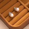 Brincos Retro Franceses de Zircônia Pérola Alto Brilho para Mulheres Agulha de Prata S925 Brincos de Luxo Acessível Fashionáveis Versáteis