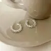 Lote Misto Brincos Populares para Mulheres, Brincos de Luxo de Alta Qualidade, Mesmo Estilo do Tiktok, Versão Coreana, Brincos de Flor de Pérola, Nicho e Versátil