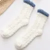 Calcetines de dormir de terciopelo coral gruesos y cálidos de invierno, calcetines de media pantorrilla, calcetines de nieve, calcetines para casa, calcetines simples para el posparto, venta al por mayor