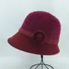 Chapéu de Balde de Tricô com Pelo de Coelho Quente Outono Inverno Chapéu para Mãe de Meia-Idade e Idosa Mulher Decoração de Flores Chapéu de Pescador à Prova de Vento Venda por Atacado