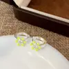 Vibras de Verano, Frescos y Versátiles, Dulces y a la Moda, Pendientes de la Colección Florales con Goteo de Aceite, Accesorios Sencillos Versátiles para el Día a Día
