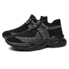 Sapatos masculinos de tamanho grande, novos, estilosos, casuais, esportivos, de verão, sapatos masculinos, com parte superior de malha, calçados preguiçosos e sem cadarço