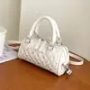Bolsa Pequena Bordada Acolchoada para Mulheres 2026 Nova Moda Versátil Bolsa Transversal Bolsa de Mão para o Trabalho Bolsa Boston Bolsa Almofada