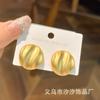 Pendientes vintage usados moda versátil lujo ligero pendientes de alta gama productos de nicho retro fabricante al por mayor tachuelas para orejas