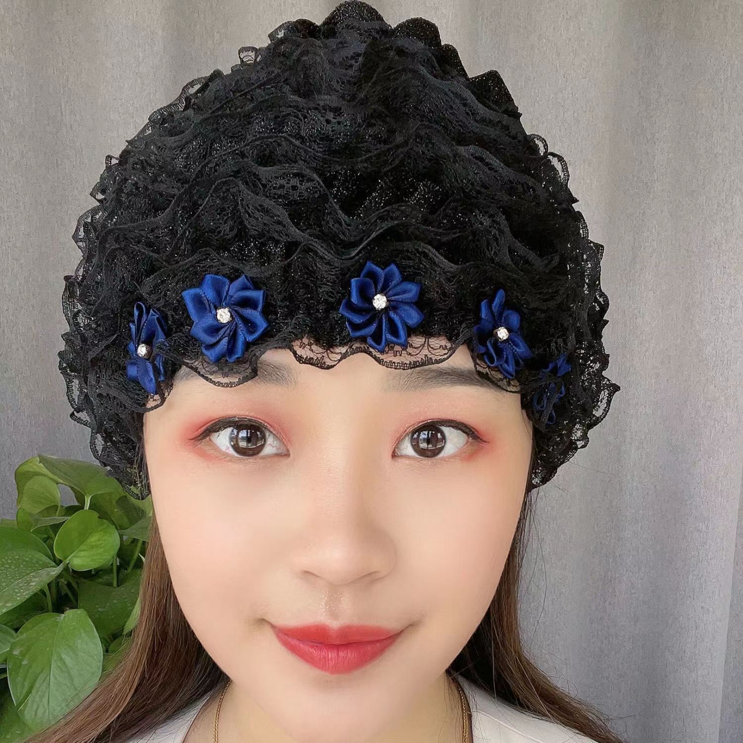 黑色