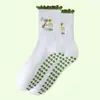 Calcetines deportivos para mujer, calcetines de media pantorrilla, calcetines de yoga antideslizantes profesionales, calcetines para fitness Pilates con encaje bordado y calcetines con agarre para mujer