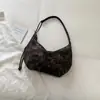 Otoño 2026 Nuevo Simple Elegante Estilo Coreano Ins Estilo Perezoso Alta Apariencia Viaje Bolso Cruzado Trendy Tipo Dumpling Mujer