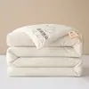 Colcha de Gasa de Doble Capa de Kapok Fibra de Soja Colcha de Invierno Engrosada Cálida Nuevo Estilo Colcha de Algodón de Invierno Colcha para Dormitorio Aire Acondicionado Núcleo de Colcha
