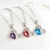 Moda Europea y Americana Collar de Corazón Temperamento Femenino Gema Colgante de Amor Micro Engaste Sentido del Diseño Circonita Cadena Clavícula Collar