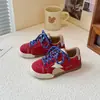 Tênis infantil 2026 primavera e outono novo estilo coreano estrela sola macia sapatos de treino alemães para meninos e meninas sapatos casuais com visual vintage