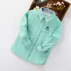 Camisa cálida engrosada con forro polar para otoño e invierno, para niños, camisa azul de manga larga, para niños medianos y grandes, ropa para actuación de recitación