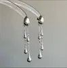 Pendientes de Aro Metálicos de Alta Gama 2026 con un Diseño Elegante y Único, Pendientes de Aro Grandes, Accesorios para Orejas de Diseño de Lujo de Nicho