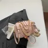Bolsa de Mão Fashion Estilo Coreano Pequena Tote Bag para Mulheres Nova Primavera 2026 Bolsa Acolchoada com Corrente Bolsa Quadrada Pequena de Ombro Cruzado
