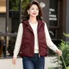 Chaleco de algodón con plumón para mujeres de mediana edad y mayores, nuevo estilo otoño e invierno 2026, chaleco de invierno de corte holgado para madres, prenda exterior acolchada de algodón