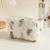 Nova Bolsa de Maquiagem Acolchoada Floral Feminina Necessaire de Viagem Portátil Bolsa de Armazenamento para Cosméticos Batom Carteira
