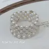 Pulseira Larga Estilo Europeu e Americano Retrô Multicamadas Pérola Brilhante Diamante para Mulheres Design de Nicho Moda de Alta Qualidade Pulseira Versátil Tendência