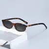 Novos Óculos de Sol com Armação Estreita Anti Luz Azul para Homens e Mulheres, Ocasionais e Modernos, Óculos de Sol Personalizados para Comércio Eletrônico Transfronteiriço e Comércio Exterior