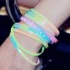Pulsera de Silicona Fluorescente con Letras Inglesas Estilo Coreano Regalo Deportivo para Estudiantes Fina Pulsera de Silicona con Texto Luminoso Joyería