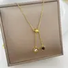 Pendente de aço titânio com algarismos romanos e borla Corrente de círculo para mulheres simples temperamento personalidade versátil zircônio corrente clavícula joia
