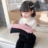 [Pronta Entrega Tricô Gola Alta Tricolor para Meninos e Meninas 2025 Outono e Inverno Novo Tricô Infantil Espessado para Bebês Meninas Versão Coreana