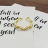 Anel Minimalista Vintage Liso Estreito Francês Retrô Escovado Geométrico Irregular Personalidade Anel para Mulheres