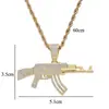 Collar AK47 personalizado hip hop cobre diamante circonita súper brillante colgante subfusil cadena retorcida de moda venta al por mayor