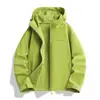 Jaqueta softshell para uso externo para homens e mulheres, novo modelo de outono 26, jaqueta quente à prova de vento e à prova d'água com forro de fleece para atividades ao ar livre