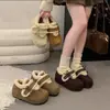 Mocassins Versáteis de Moda com Sola Grossa para Aumentar a Altura para Mulheres 2026 Novos Outono e Inverno Super Populares Sapatos de Pelúcia Birkenstock
