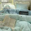 Conjunto de Quatro Peças de Lã de Leite Espessa de Inverno Estilo Coreano ins Estilo Princesa Estilo Renda Cobertor de Lã Quente para Bebê Conjunto de Três Peças