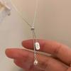 Colar Doce e Exquisito com Borla para Mulheres, Simples e Versátil, Design de Nicho Trendy Corrente para Clavícula Colar com Pingente Quadrado