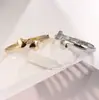 Pulseira de Alta Qualidade Leve Luxo Abertura Assimétrica Primavera Venda Quente Joia de Mão Feminina Joia de Ouro de Imitação