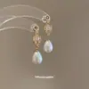 Pendientes de Plata Recubiertos de Oro Real de 18k con Aguja de Plata, Circonita, Perla en Forma de Gota de Agua, Pendientes de Lujo Ligero de Gama Alta, Pendientes Retro Versátiles para Mujer