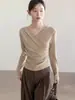 Camiseta de manga larga con cuello en V estilo francés Yinhe STUDIO para mujer, capa interior de verano 2026, top ajustado