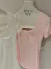 Wgwe9491 Guangzhou Shisanxing Moda Feminina Verão 2026 Nova Camiseta Versátil de Manga Curta com Gola Redonda e Ajuste na Cintura