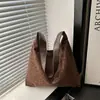 Bolsa de Ombro Casual Fashion Nova Primavera 2026 Bolsa Tote de Moda Nicho Retrô Bolsa Tote de Grande Capacidade para o Dia a Dia