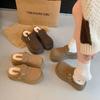 Chinelos de Algodão 2024 Outono e Inverno Novos Meio Chinelos Sola Grossa Uso Externo Bico Slip-on Forrados com Lã Bocken Bocken Sapatos Meio Chinelos para Mulheres