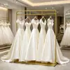 Estante de exhibición de vestidos de novia de lujo, perchero para vestidos de estudio, soporte de exhibición de tul, accesorios de exhibición de vestidos tradicionales chinos, barra colgante de estilo chino
